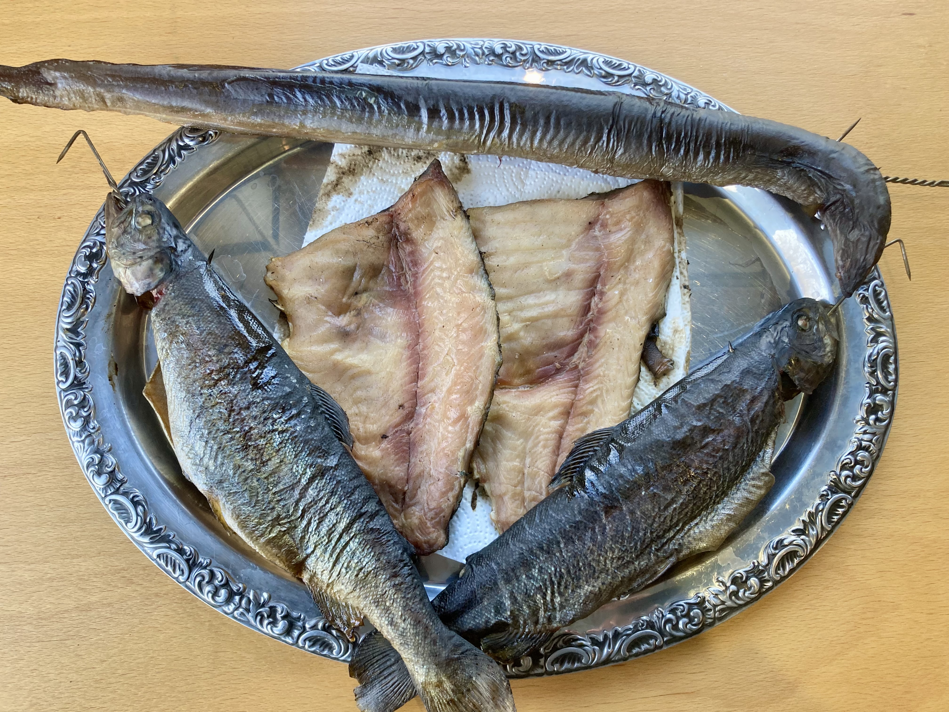 Bild mit Räucherfisch